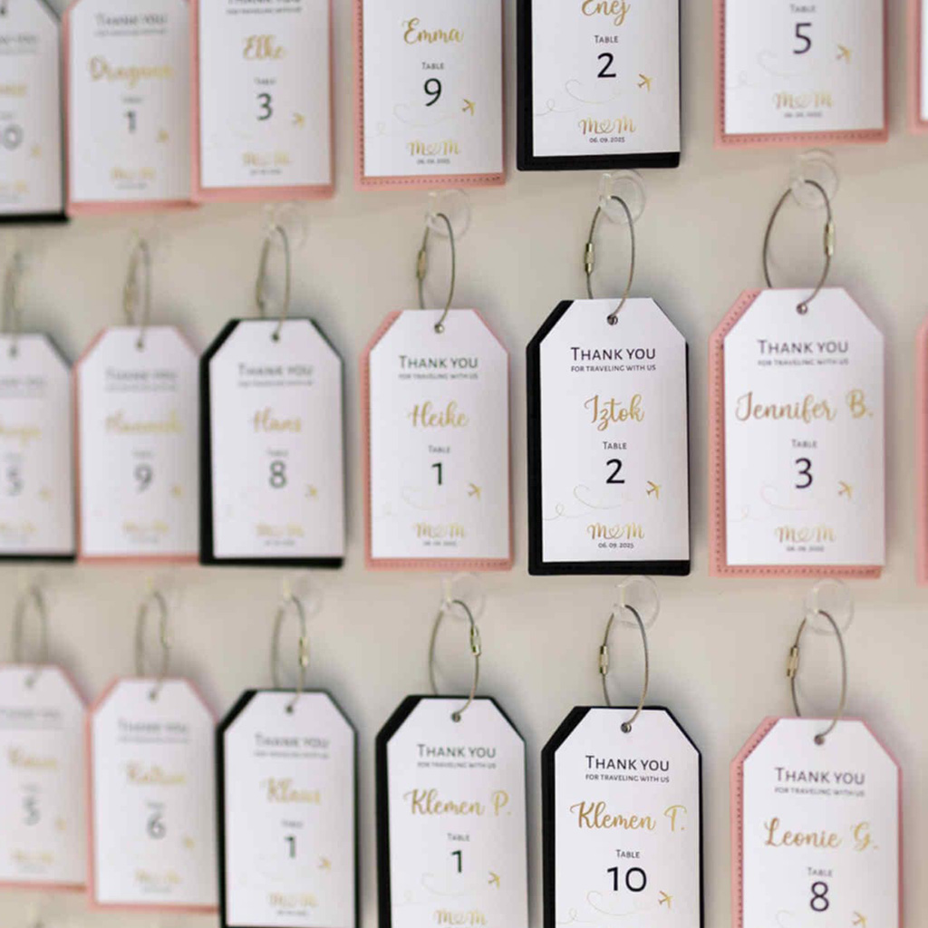 Sedežni red v obliki potovalnih kartic